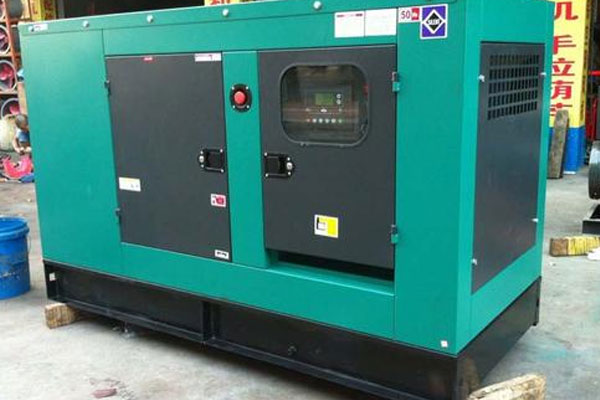 武江如何检查机油的使用时间？