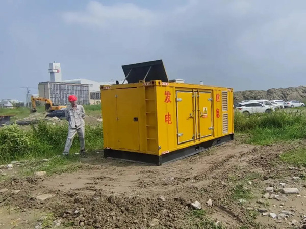 武江冬季低温环境下，发电机组启动电瓶的容量需求是否会增加？